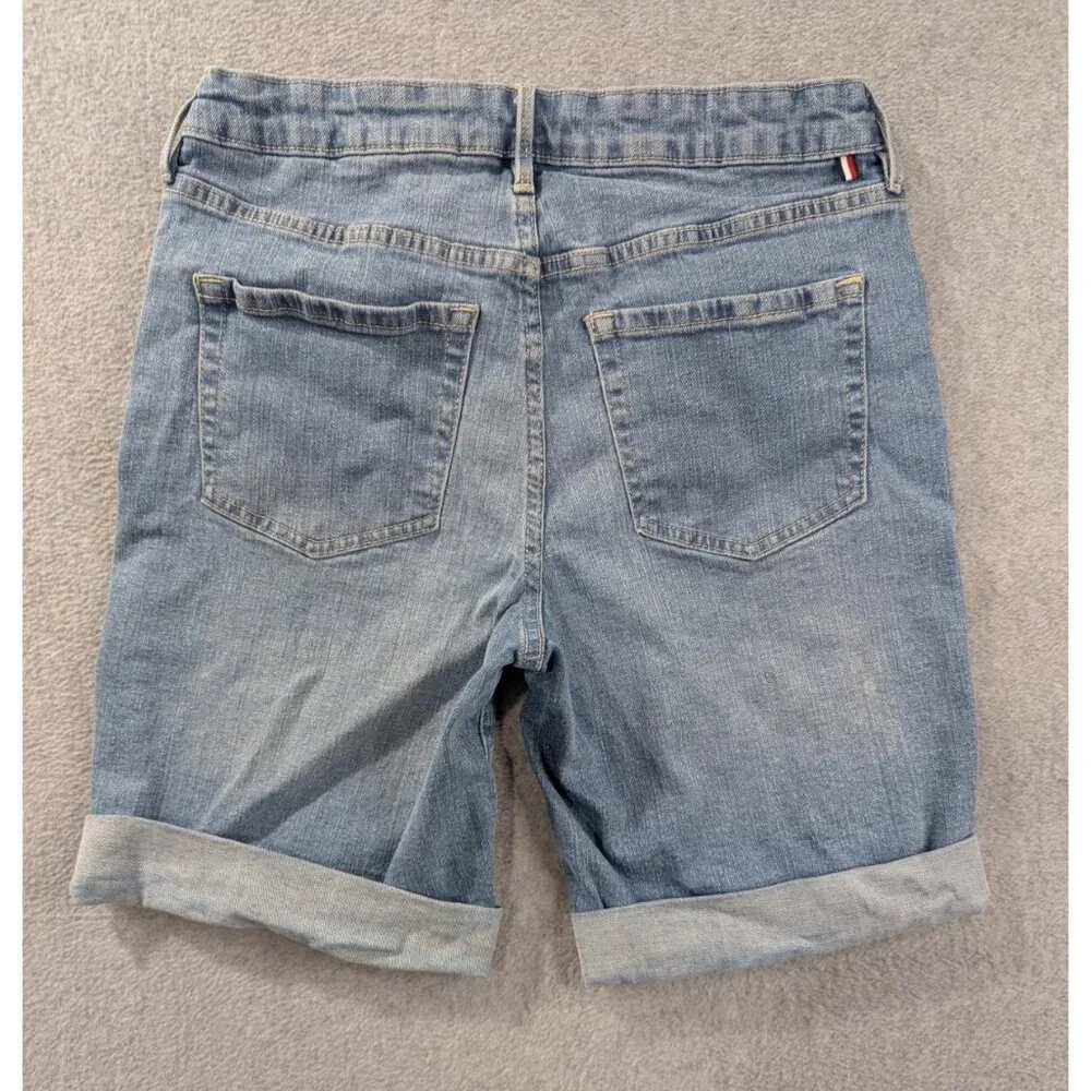 Tommy Hilfiger Denim Shorts Womens SZ 6 Blue whiskers Bermuda Rolled Cuffs Boho - Picture 9 of 14